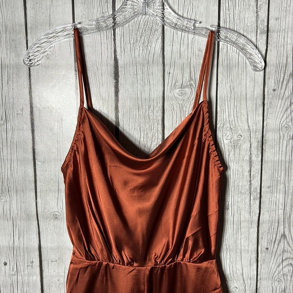 Guess Louma romper size XS in burnt saffron - Picture 3 of 13
